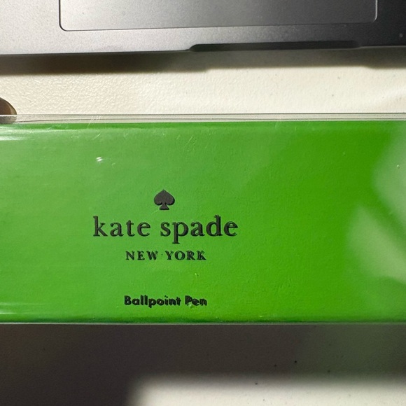 Kate Spade Pen in Gift Box NWT Never Used - Picture 3 of 4